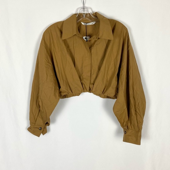 Zara Cropped Button Up - Picture 3 of 6